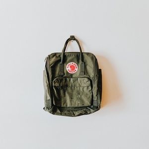 Kanken Full-size Backpack olive green